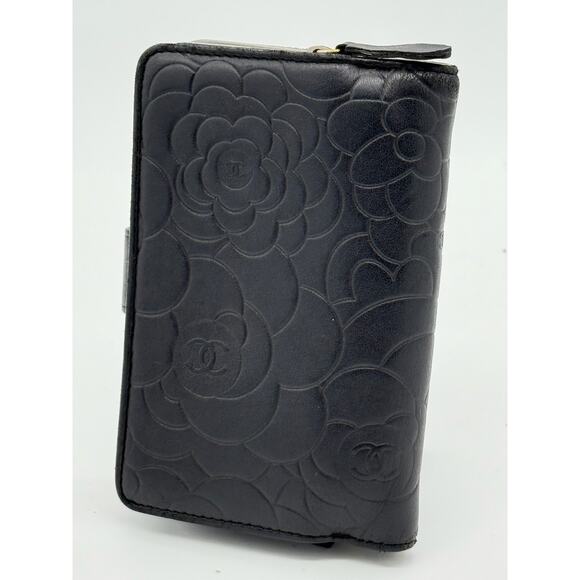 Chanel Lambskin L-Zip Pocket Wallet Black*Camilla Flower Embossed*HOT! COA - Picture 4 of 13